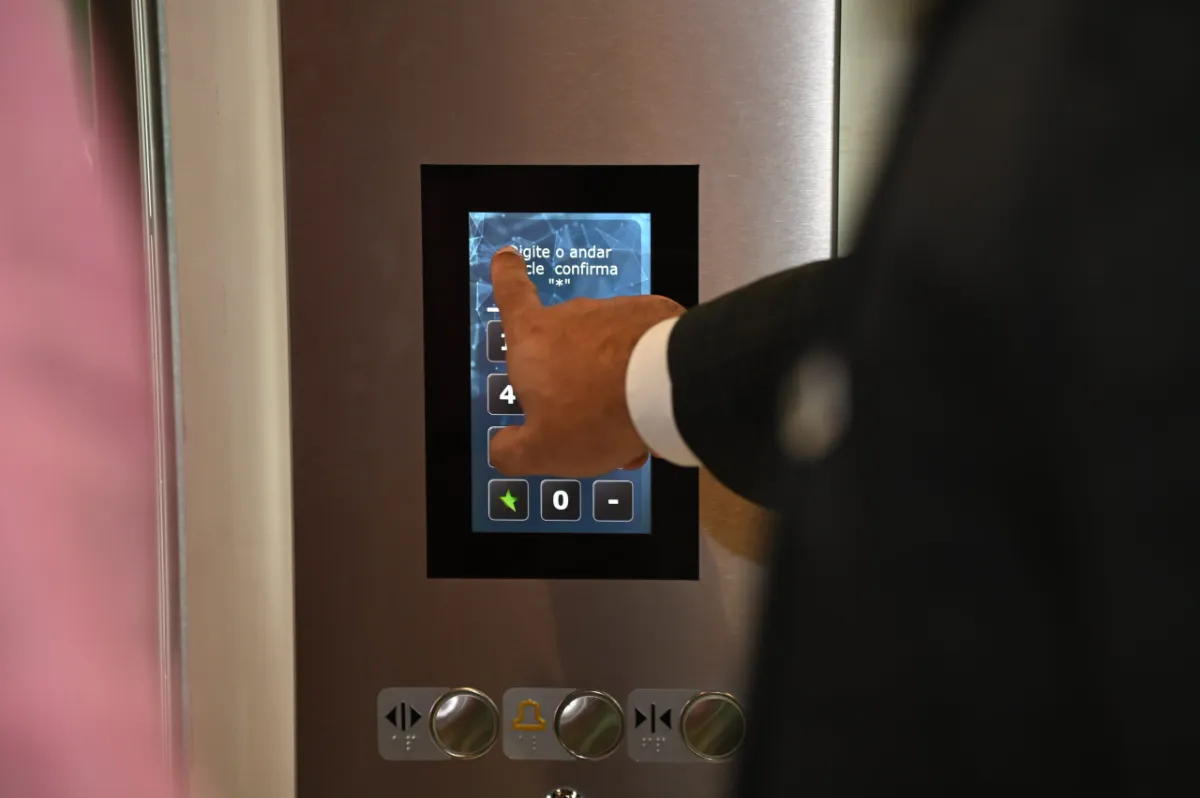 Touch-screen car operating panel