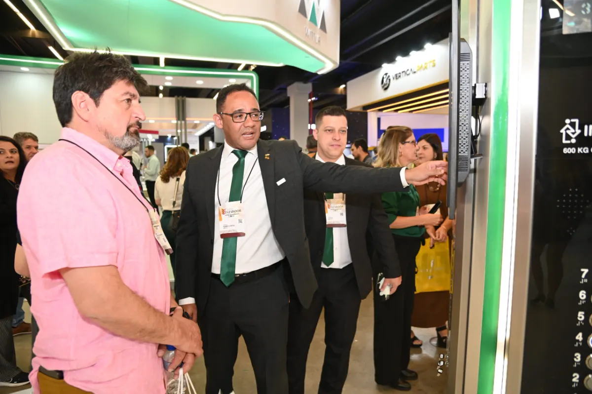 Product demonstration to visitors